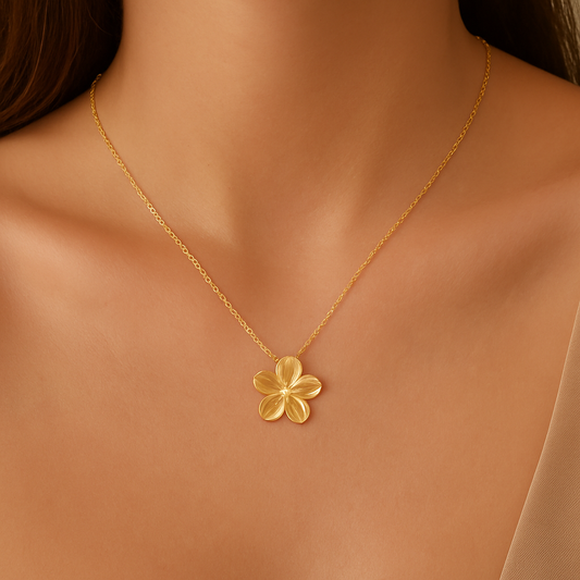 18K GOLD FLOWER NECKLACE