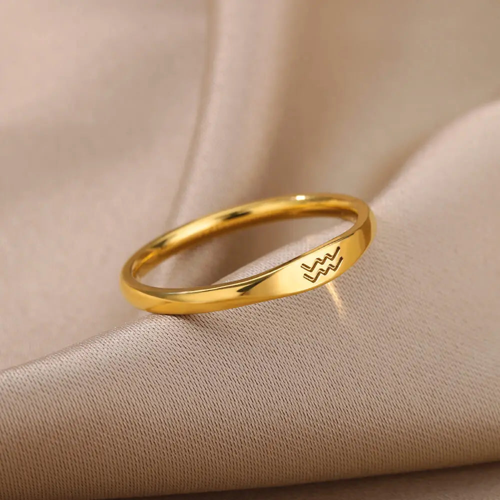 AQUARIUS - ZODIAC GOLD RING