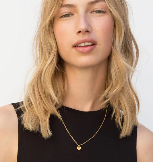 GOLDEN LOCKED HEART NECKLACE