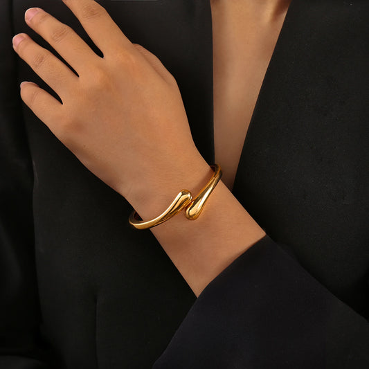 THICK OVERLAP HINGED BANGLE