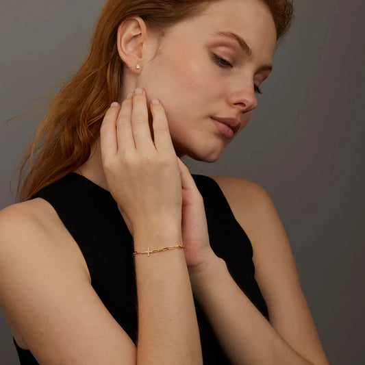 PAPERCLIP DIAMOND CROSS BRACELET