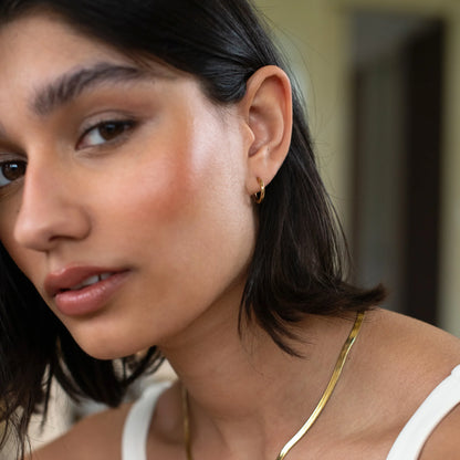 GOLD ROUNDED HOOP XS EARRINGS