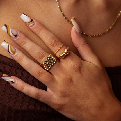 RAYA TWIST RING